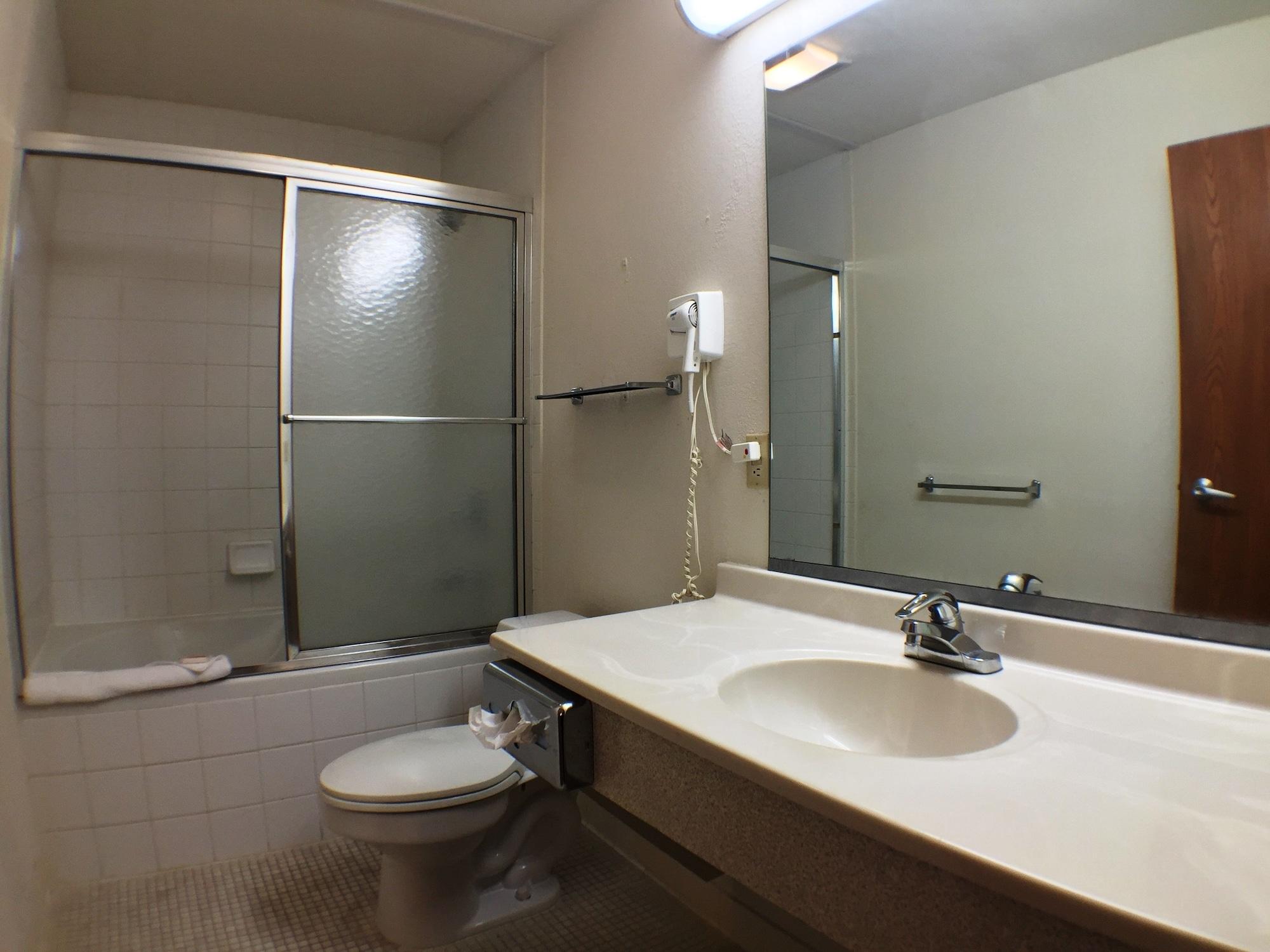 Super 8 By Wyndham Webster/Rochester Bagian luar foto