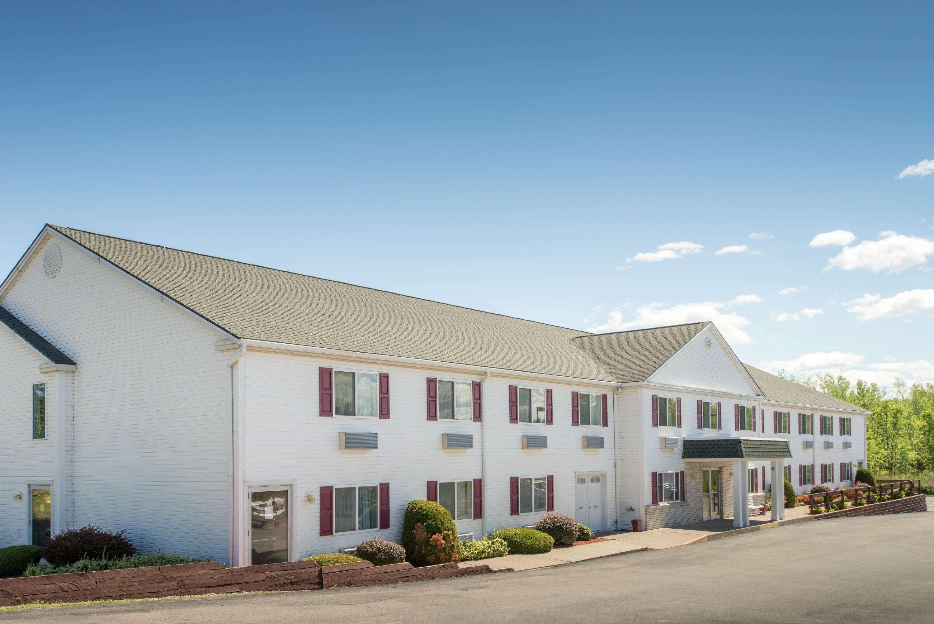 Super 8 By Wyndham Webster/Rochester Bagian luar foto
